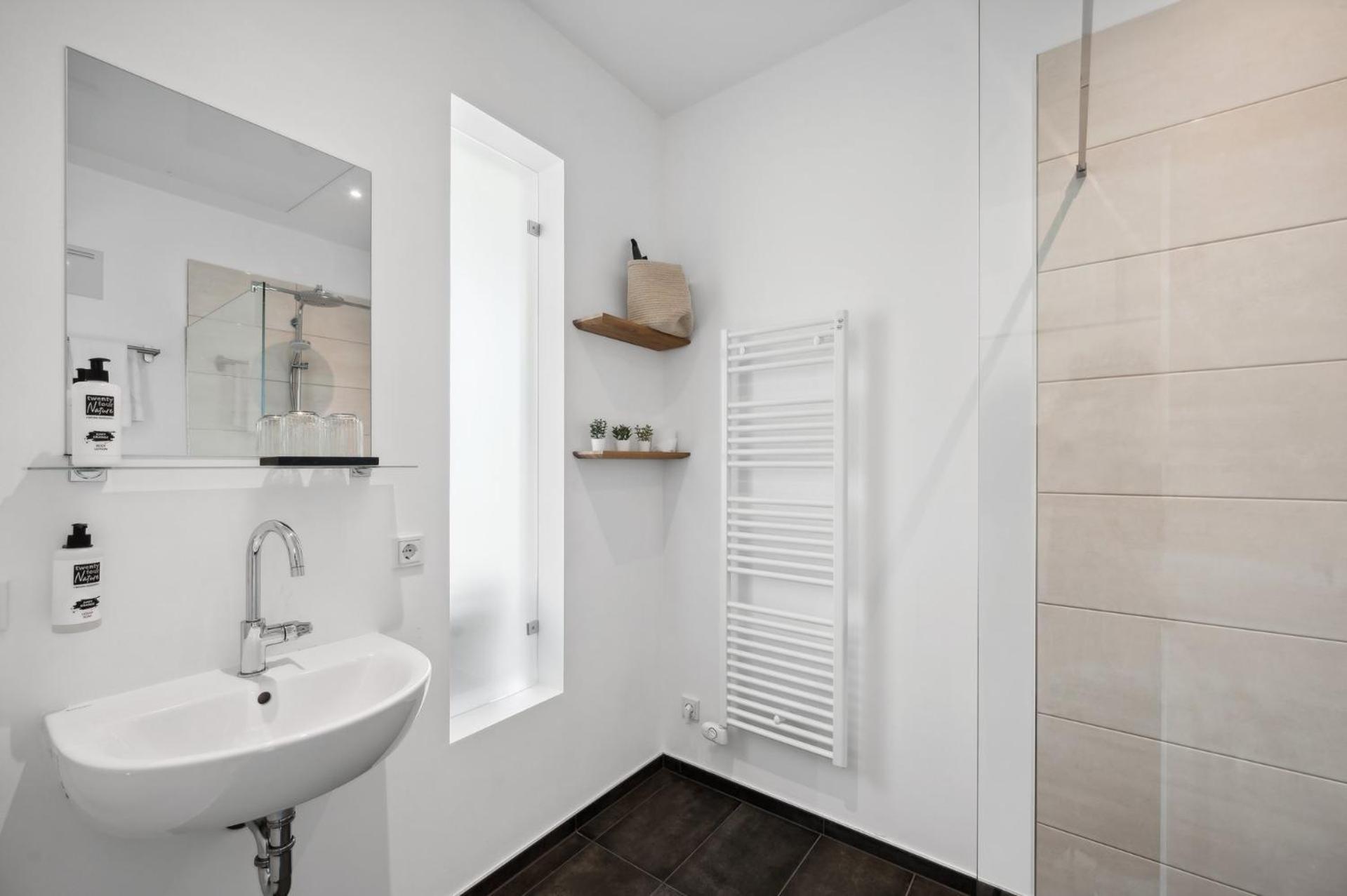 Home And Coliving Bonn I Aparthotel Экстерьер фото